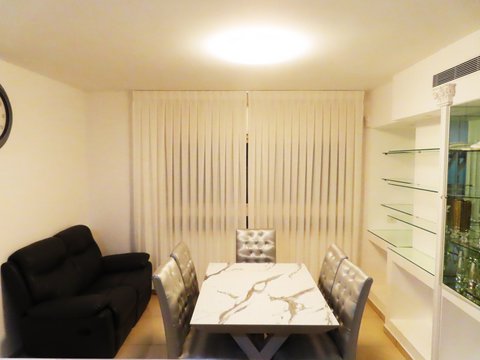 1 Dining Room